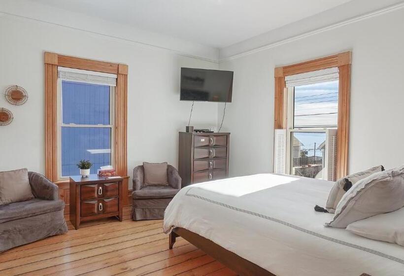 Bed and Breakfast Sail Inn Lunenburg