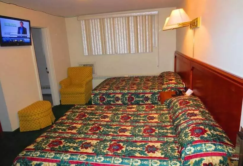 Canadiana Motel