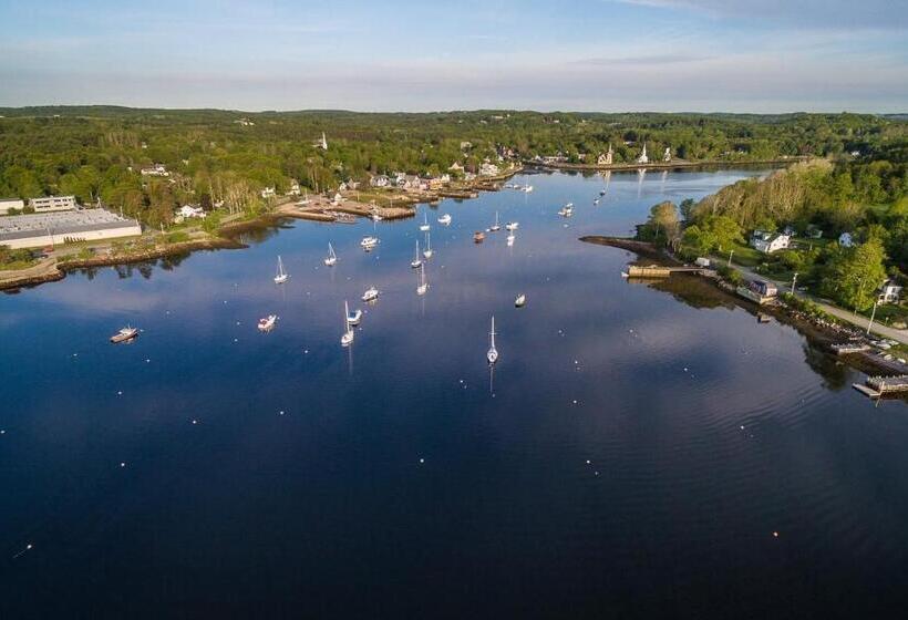 Fisherman's Daughter B&b