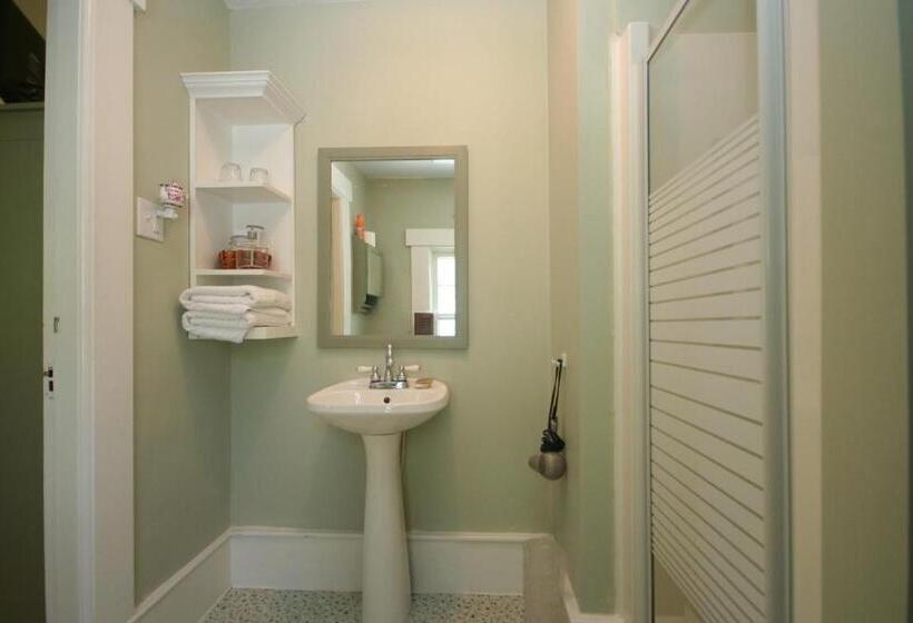 Fisherman's Daughter B&b