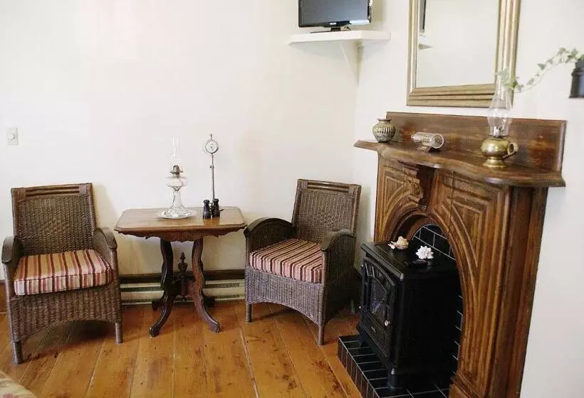 Fisherman's Daughter B&b