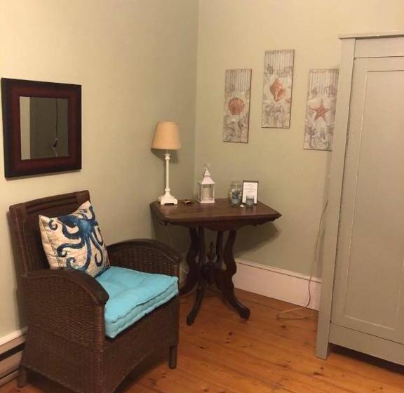 Fisherman's Daughter B&b