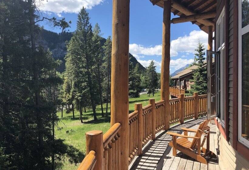 Hi Banff Alpine Centre   Hostel