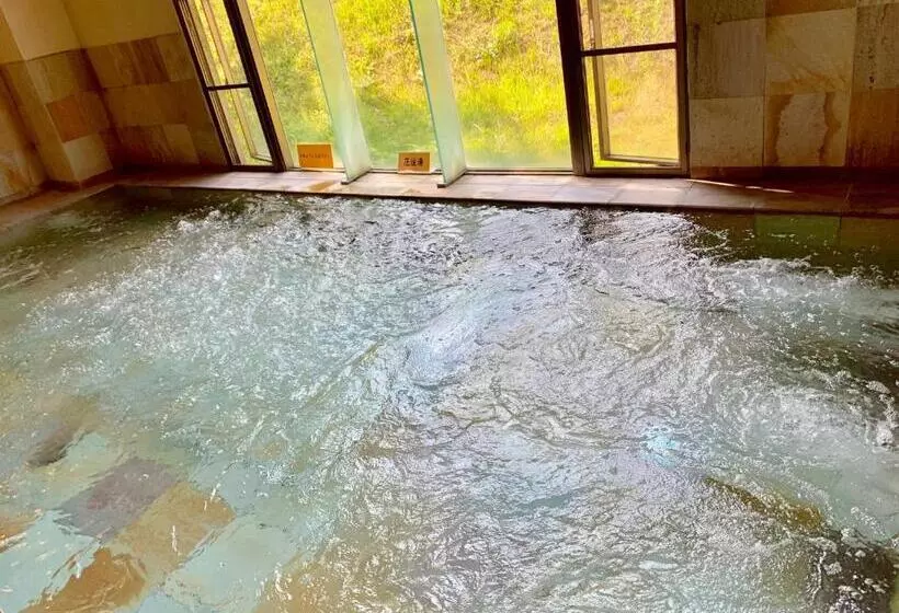 Hotel Miki