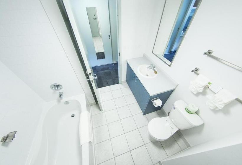 Lakehead University Residence And Conference Centre