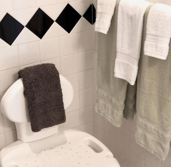 Mahogany Manor Bed & Breakfast