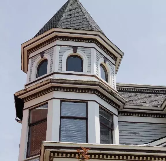 Mahogany Manor Bed & Breakfast