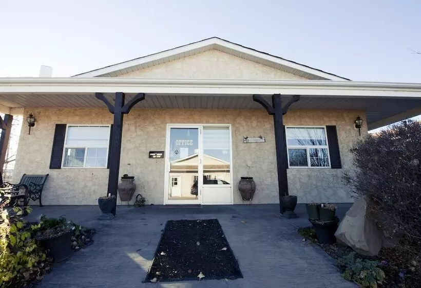 Motel Bow River Inn