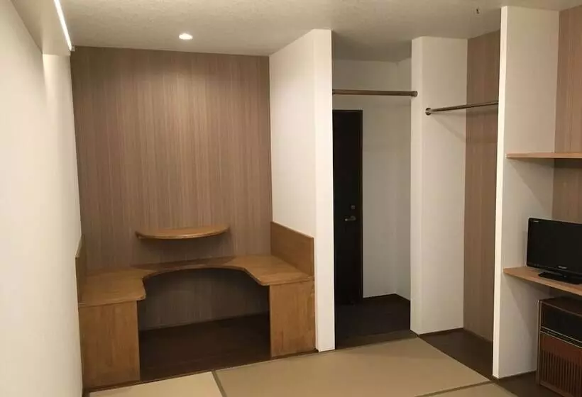 Nakasumi Ryokan