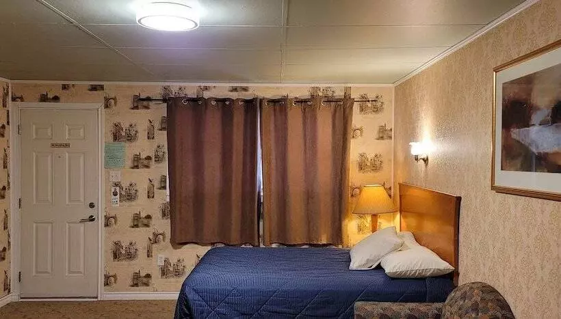Neepawa Motel