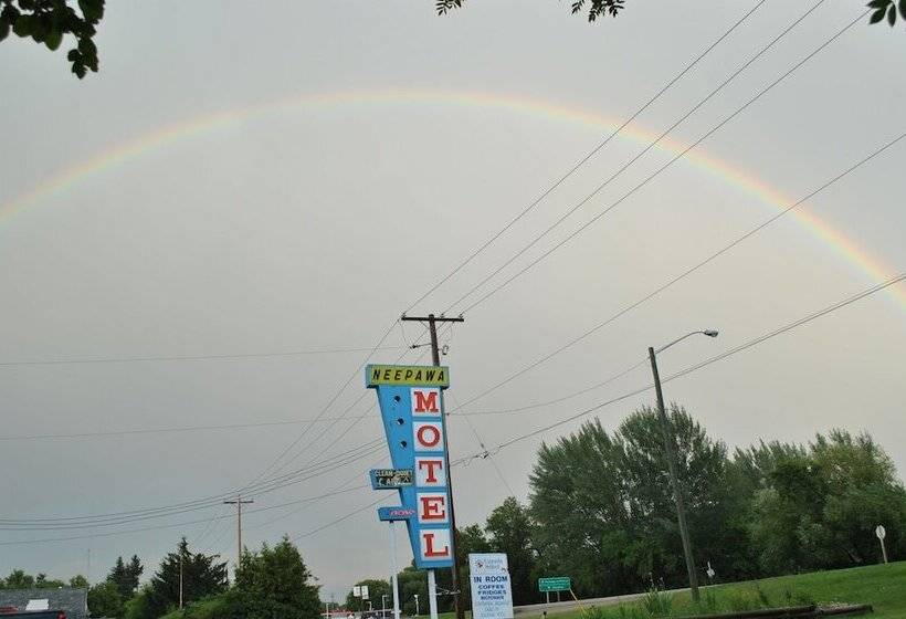 Neepawa Motel