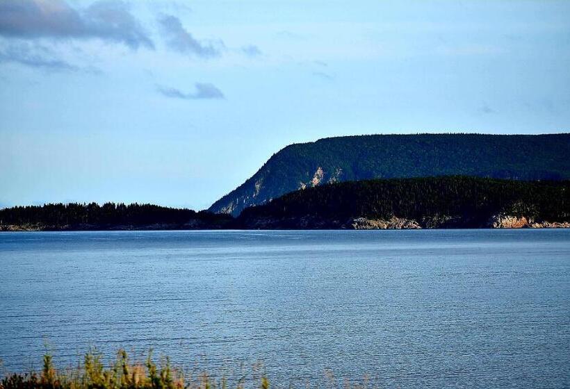 リゾートホテル Seascape Coastal Retreat   Adults Only   Hot Tubs