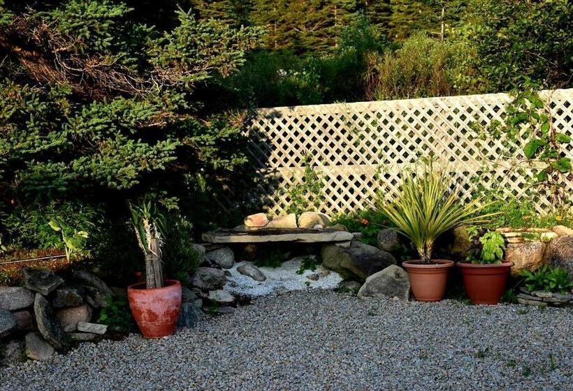 リゾートホテル Seascape Coastal Retreat   Adults Only   Hot Tubs