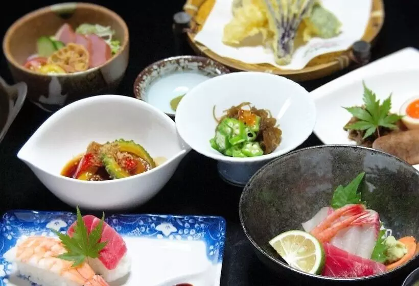 Ryokan Tsuruya Intaku