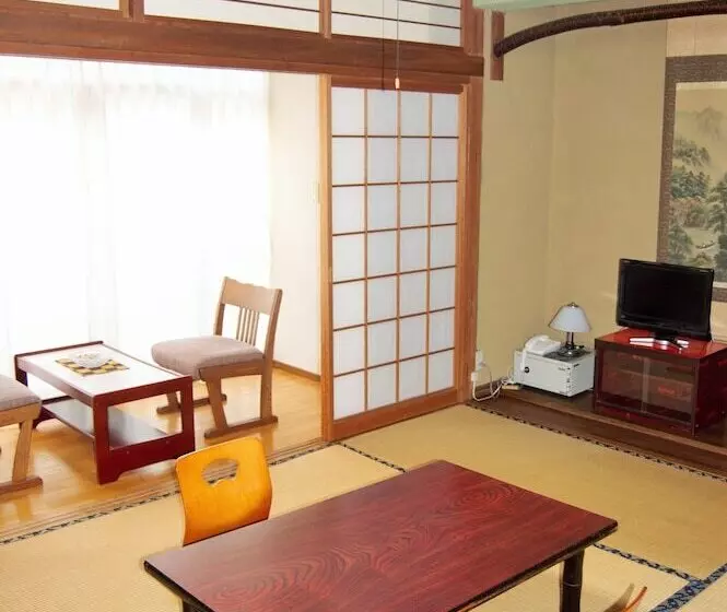 Ryokan Tsuruya Intaku