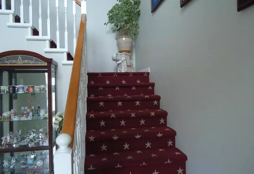 Swisshouse Bed & Breakfast