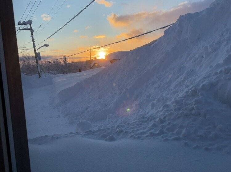 Alberg Niseko Tabitsumugi Backpackers