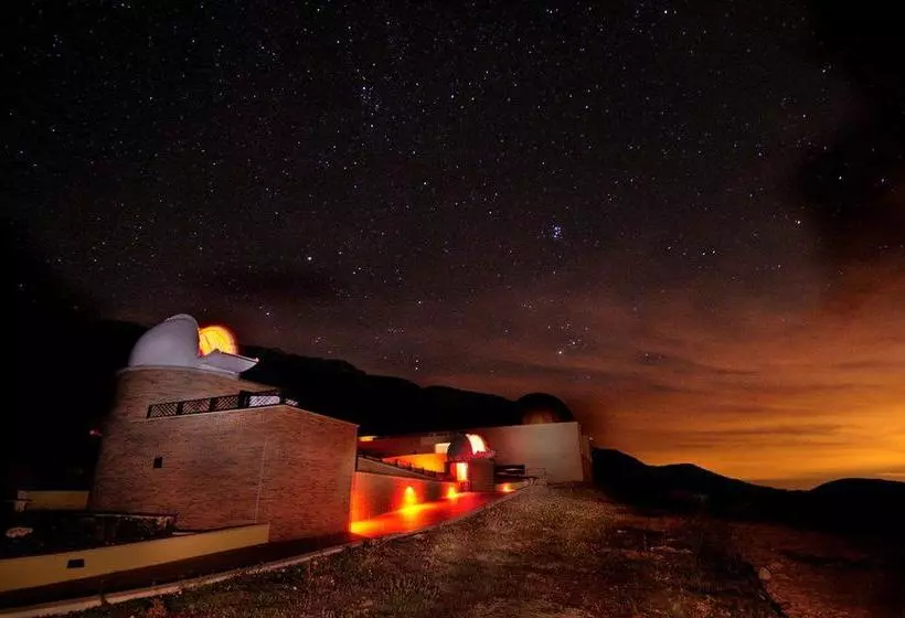 تختخواب و صبحانه Alcova Del Firmament