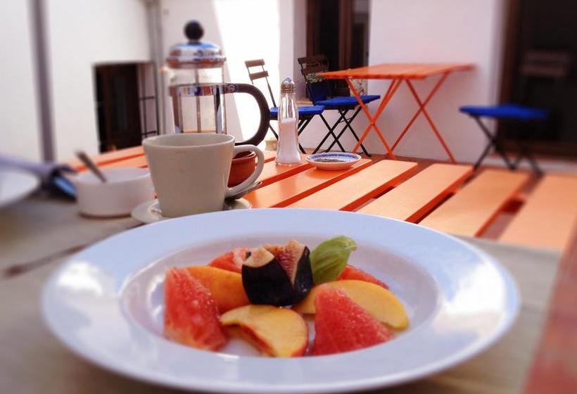 Отель Almohalla 51