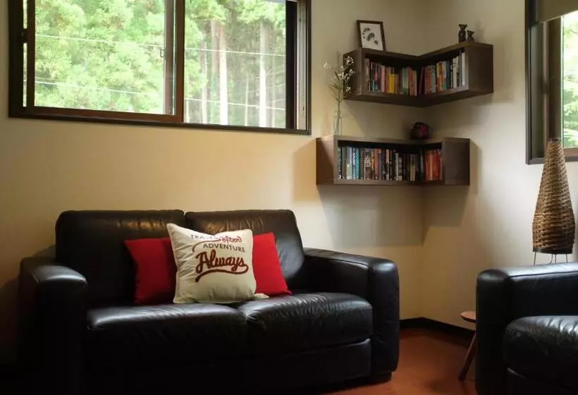 هتل Bears Den Mountain Lodge