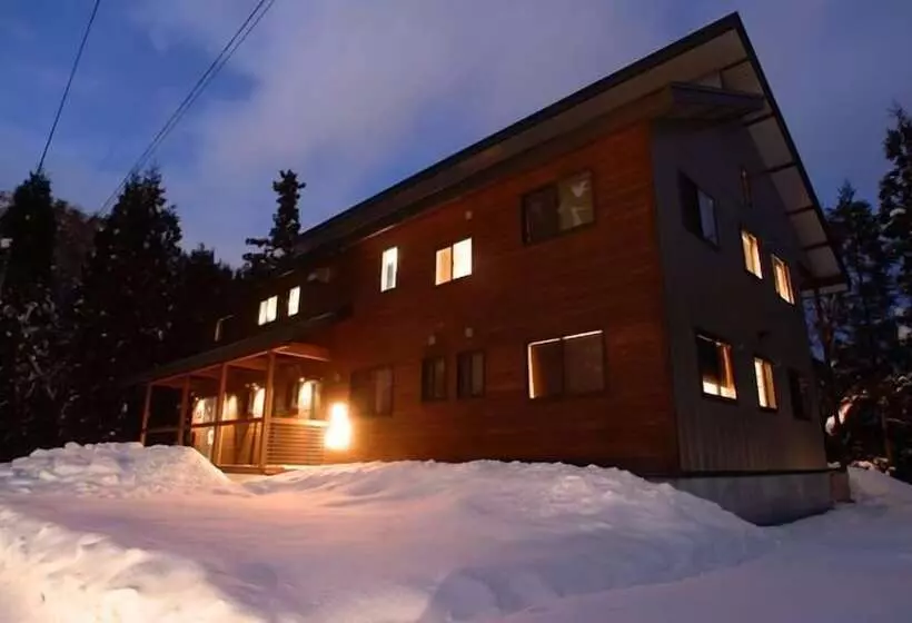 هتل Bears Den Mountain Lodge