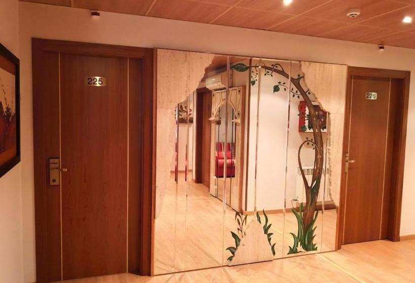 Hotel Fray Sebastian