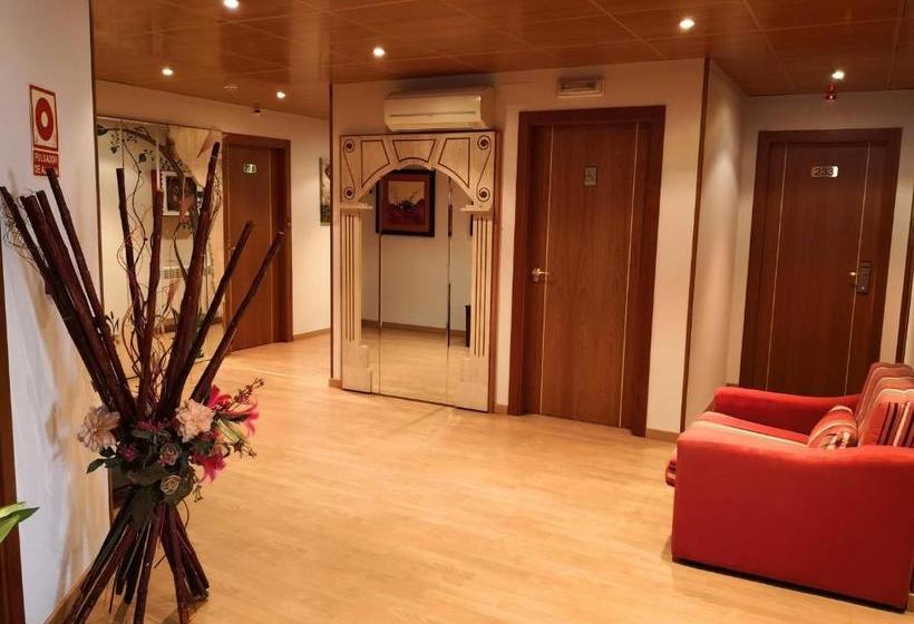 Hotel Fray Sebastian