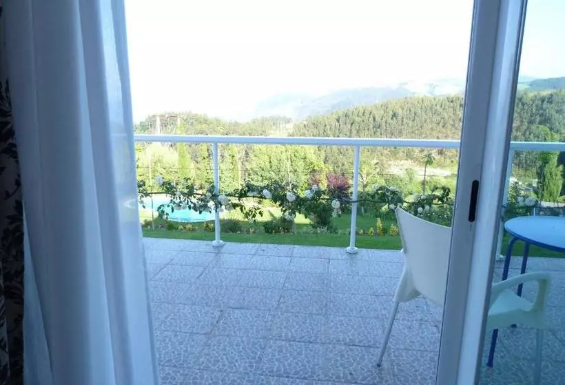 Hotel Garazar