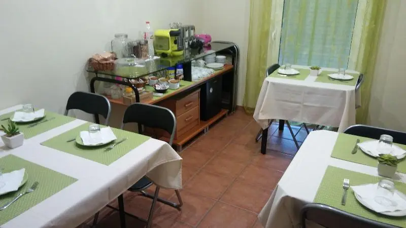 ホテル Hostal Sant Roc