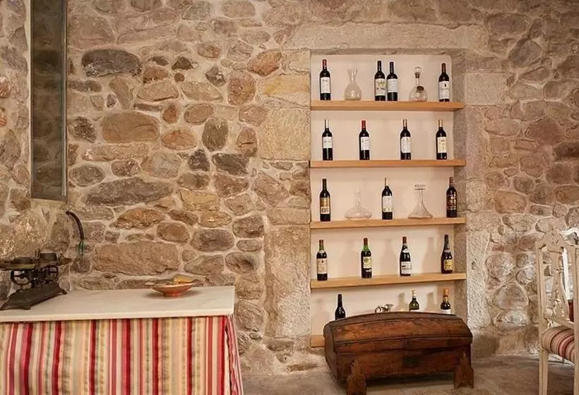 هتل La Casona De Somahoz