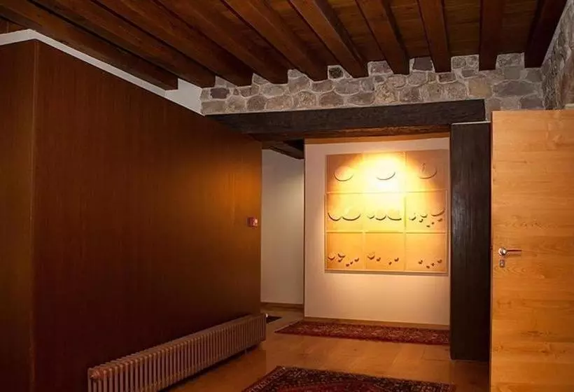 هتل La Casona De Somahoz