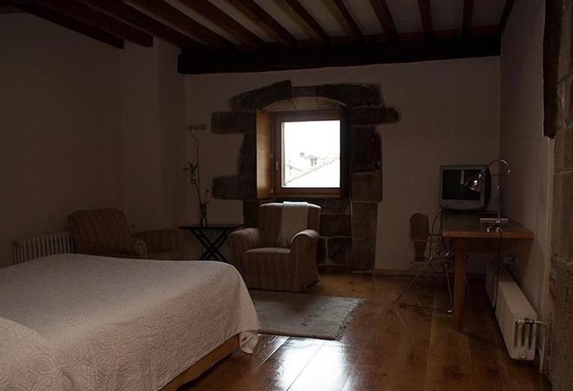 فندق La Casona De Somahoz