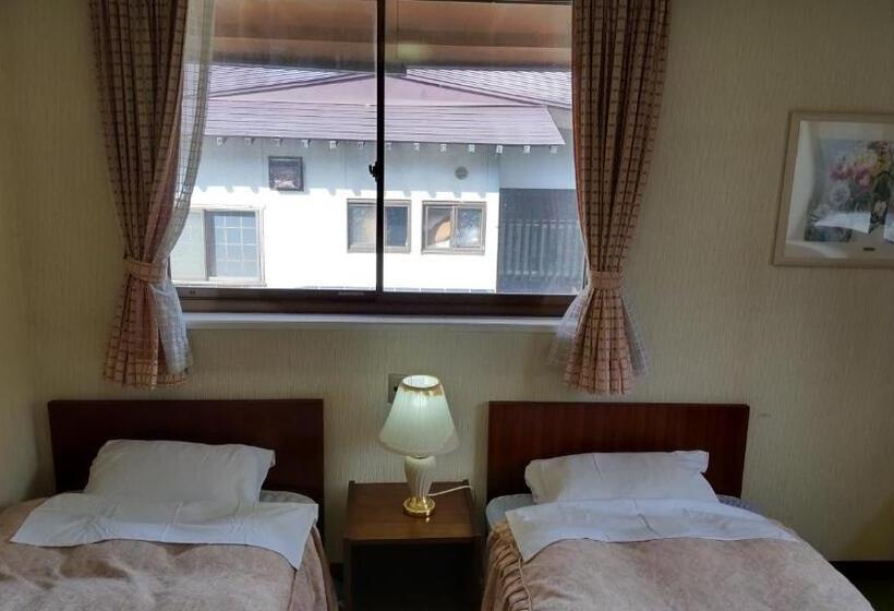 בית מלון כפרי Matsunoki Tei