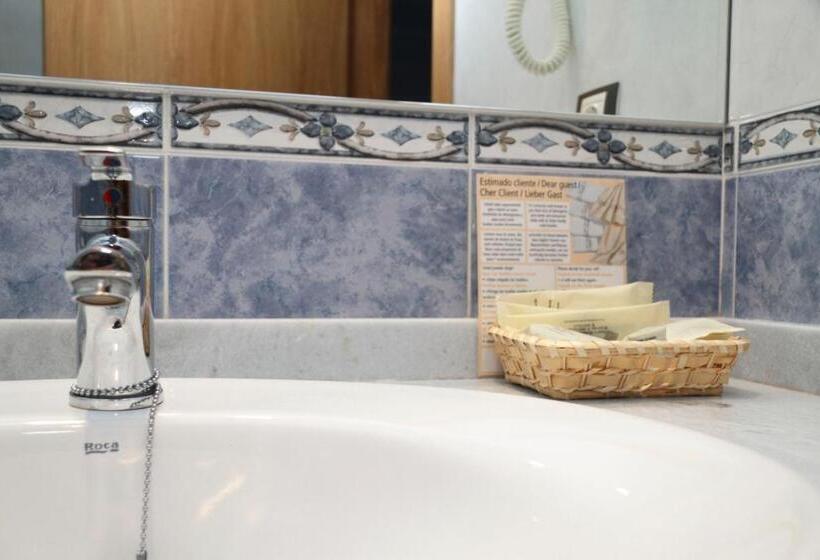 فندق Restaurante Casa Pipo