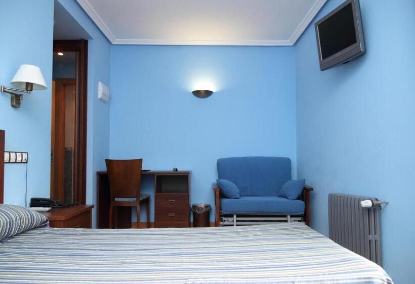 فندق Restaurante Casa Pipo