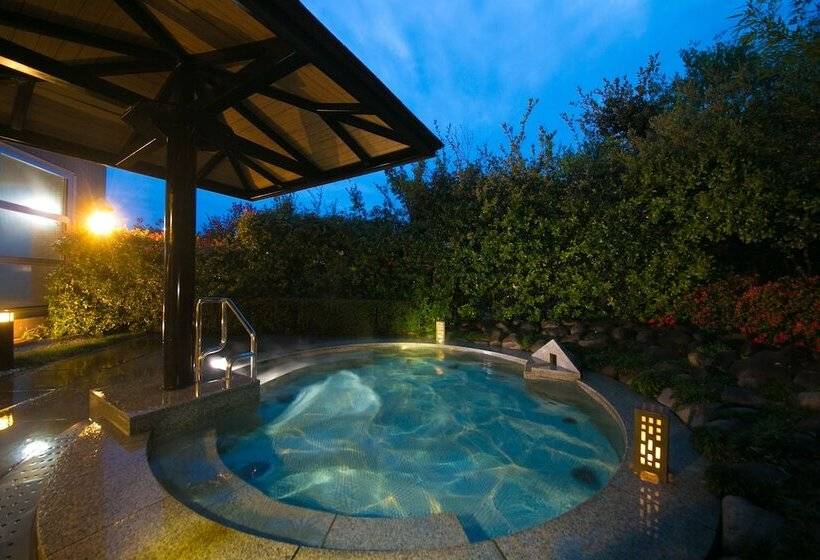 בית מלון כפרי Tresta Shirayama