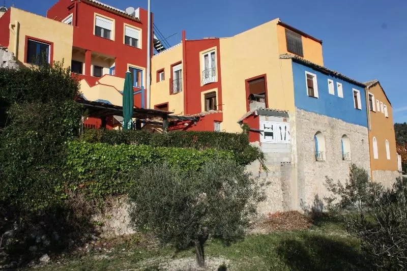 L'almàssera Casa Rural & Restaurant