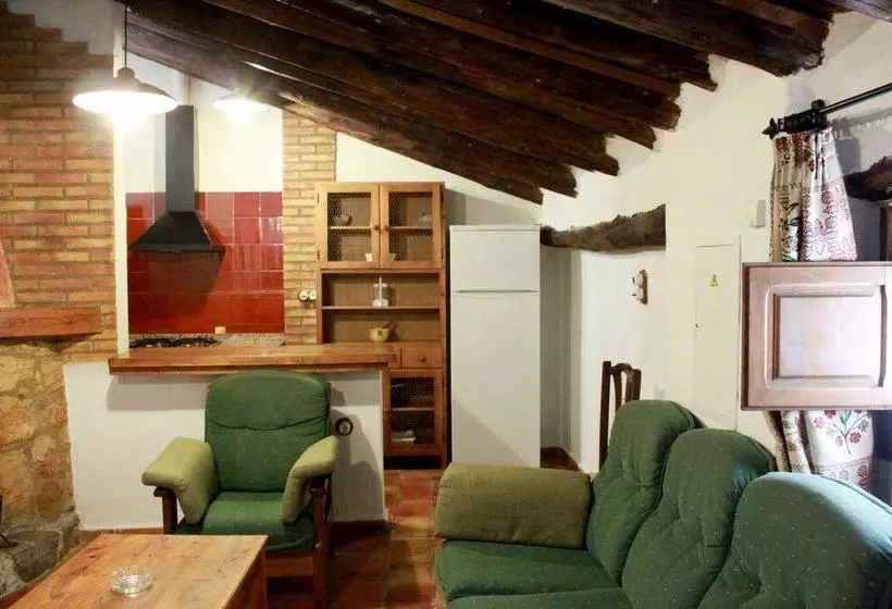 استراحتگاه Caserio Inazares   Montaña, Chimenea, Nieve, Barbacoa