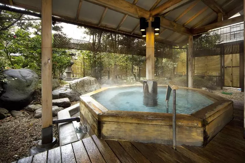 旅館 Awara Onsen Seifuso