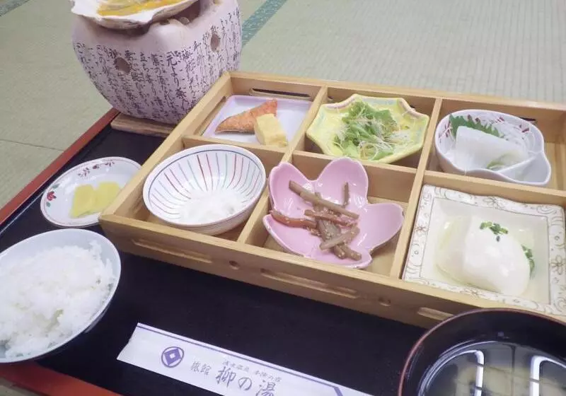旅館 Yanagi No Yu