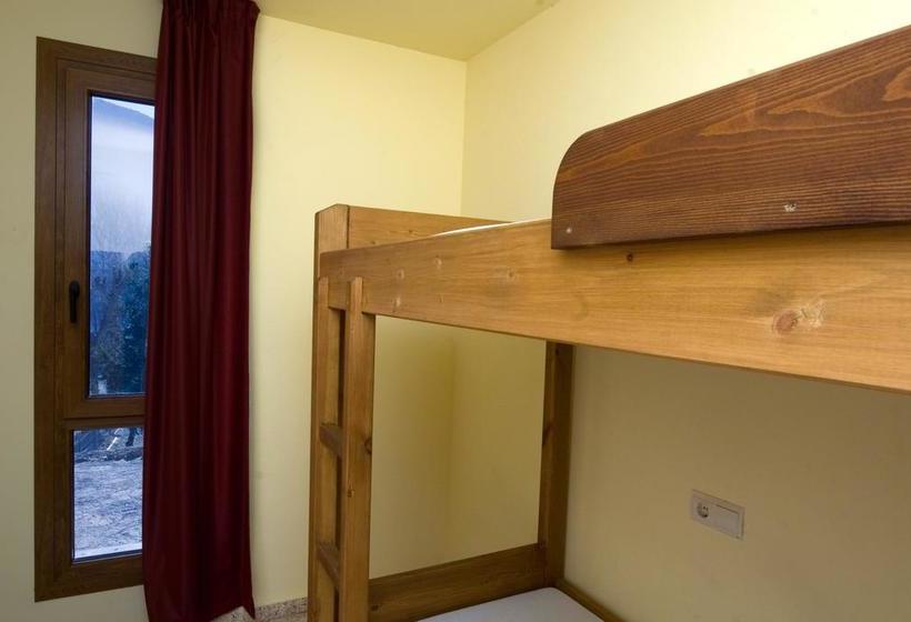 Alberg Escola De Piragüisme De Sort