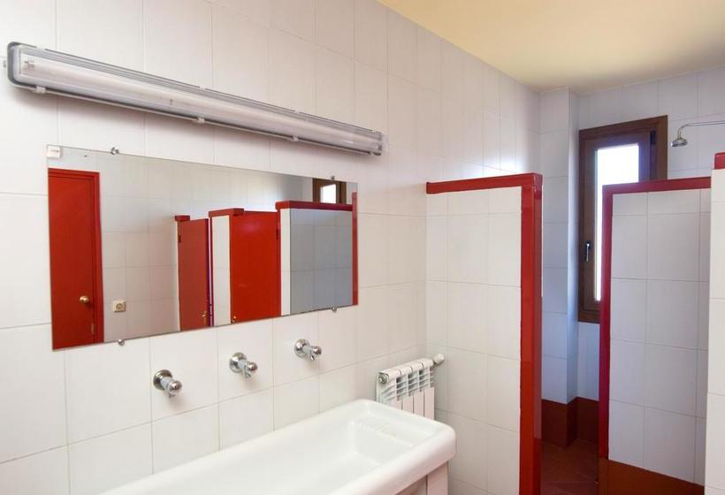 Alberg Escola De Piragüisme De Sort