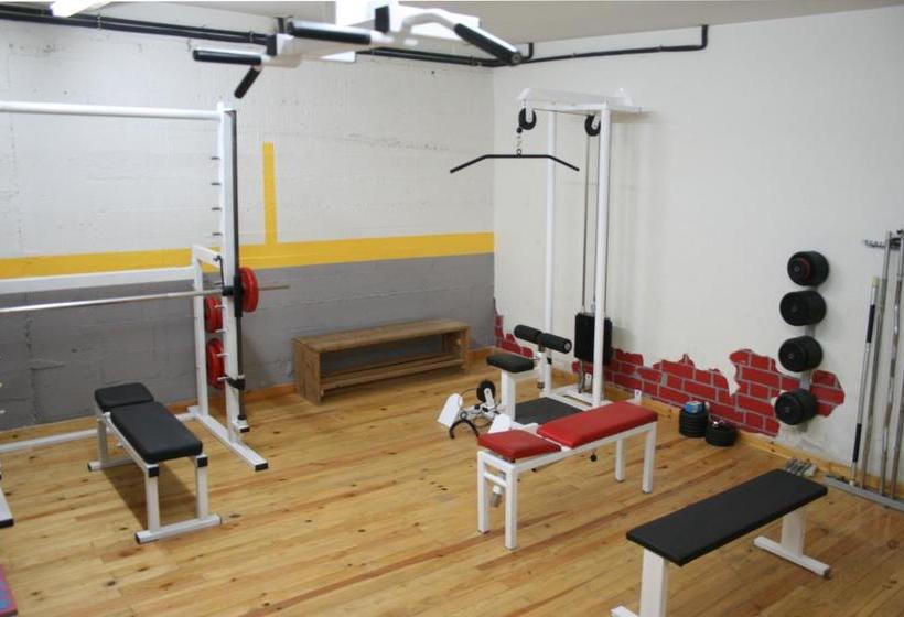 Alberg Escola De Piragüisme De Sort