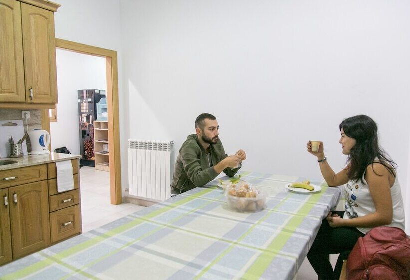 Albergue Albas Hostel