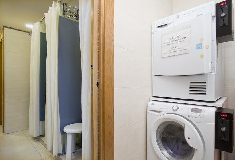 Albergue Albas Hostel