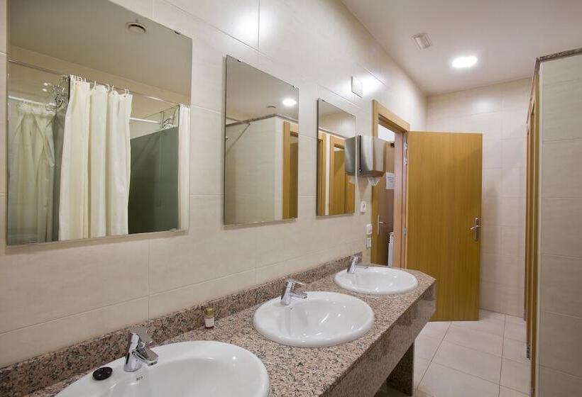 Albergue Albas Hostel