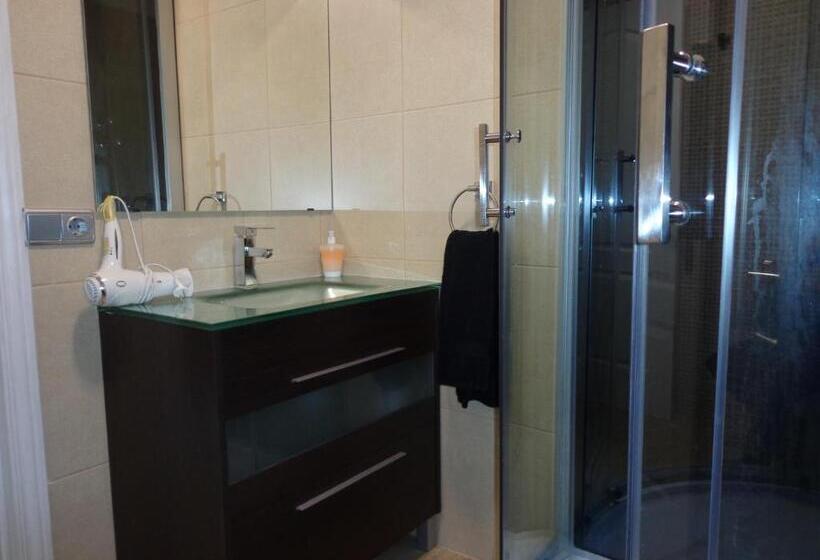 Albergue Aqua Portomarin