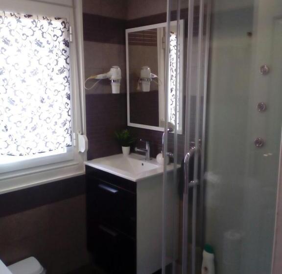 Albergue Aqua Portomarin