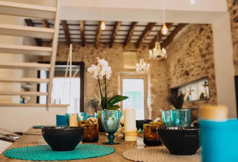 تختخواب و صبحانه Can Solaies