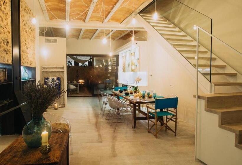 تختخواب و صبحانه Can Solaies